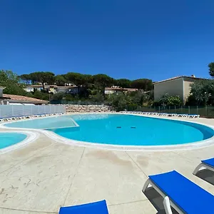 https://appartement-au-domaine-de-figuieres.fr-provencehotel.com