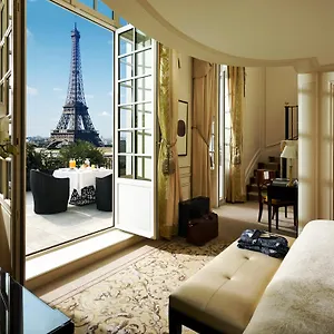 5* Hotel Shangri-la Hotel,