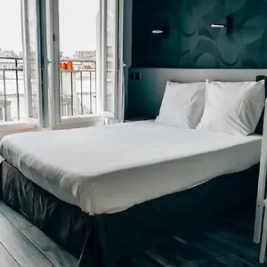 Luxia Parijs